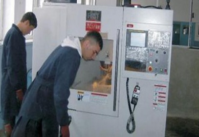 Sanayide kalifiye eleman sorununa çözüm bulunacağına inanıyoruz