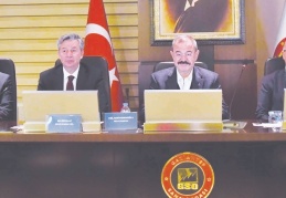 “Sanayimizi yenilikçi anlayışla yeni yılda da büyütmeye devam edeceğiz”