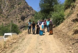 Sandıkları taşınanlar yollara düştü 