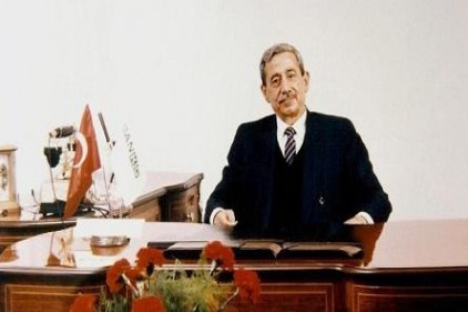 Sani Konukoğlu anılıyor