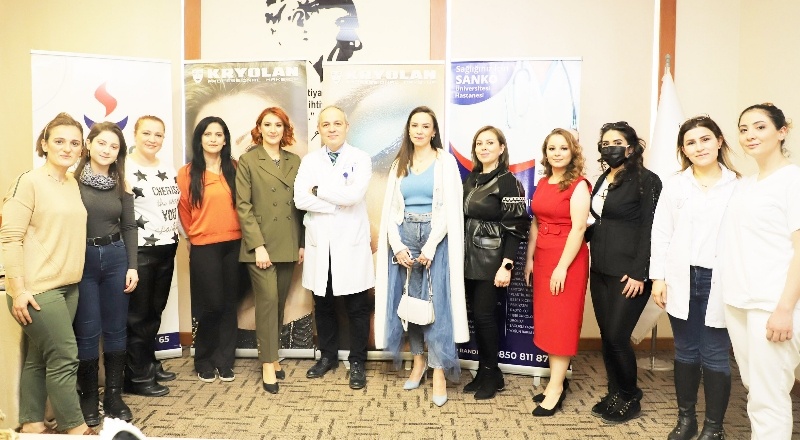 SANKO Hastanesi Romatoloji Uzmanı Doç. Dr. Bünyamin Kısacık: “Tedavi ederken psikolojik açıdan rahatlamalarını da çok önemsiyoruz”