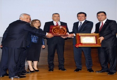 Sanko Holding’in en çok ihracat yapan 4 şirketi ödüle layık görüldü