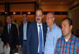 Sanko iftarda, muhtarlar ve huzurevi sakinlerini ağırladı