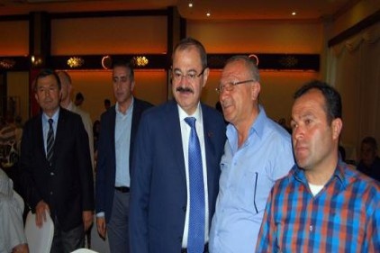 Sanko iftarda, muhtarlar ve huzurevi sakinlerini ağırladı