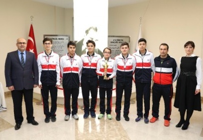 Sanko Okulları Genç Erkekler Masa tenisi takımı il ikincisi oldu 