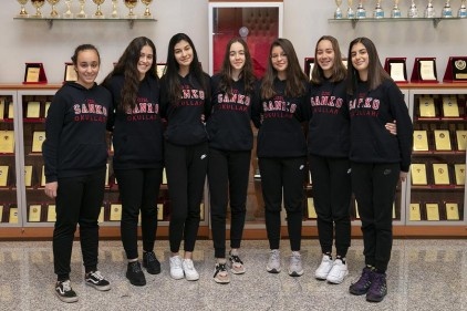 SANKO Okulları Kız Basketbol Takımı Türkiye Yarı Finalleri&#8217;nde