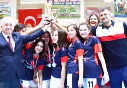 SANKO Okulları kız voleybol takımı il ikincisi oldu