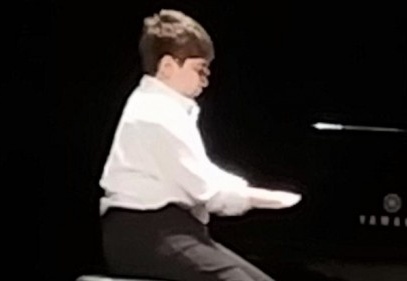 SANKO Okulları öğrencisi Alper Gezer piyanoda ikinci