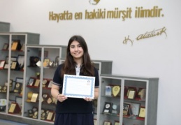 SANKO okulları öğrencisi Azra Akkuş’a büyük ödül 