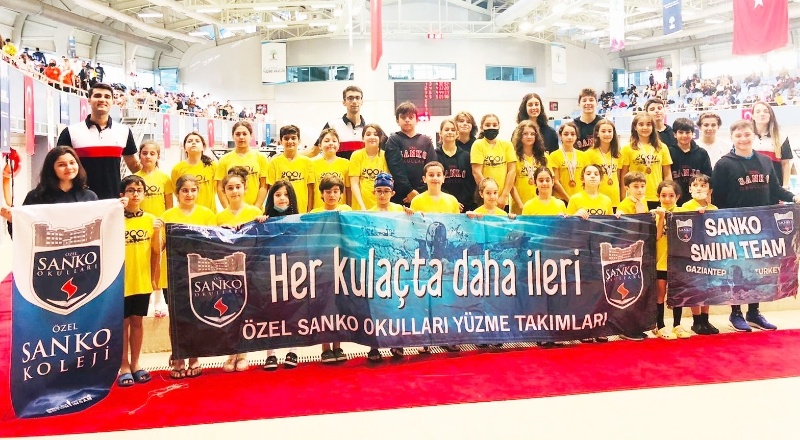 SANKO Okulları sporcuları 5 altın, 2 gümüş, 8 bronz madalya ve bir kupa kazandı