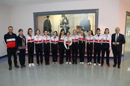 SANKO Yıldız Kız Takımı, Gaziantep&#8217;i bölge şampiyonasında temsil edecek