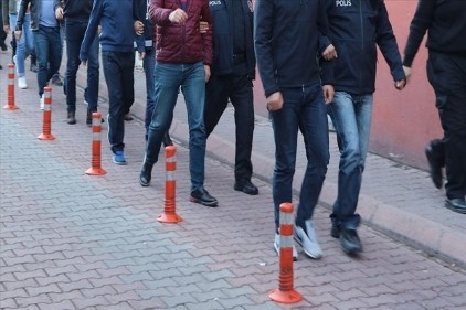 Şantajla 100 bin TL isteyen çete tutuklandı