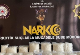 Sarıgüllük Mahallesi'nde araçta uyuşturucu ele geçirildi