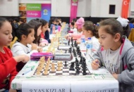 Satranç branşında faaliyet gösteren okullarımızın ilgisi memnuniyet verici