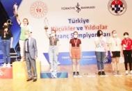 Satranç milli takımına gidiler