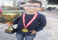 Satranç şampiyonu GKV’lı Hasan’a boyu kadar kupa