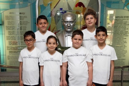 Satranç Turnuvası”ndan 5 kupa ile döndüler