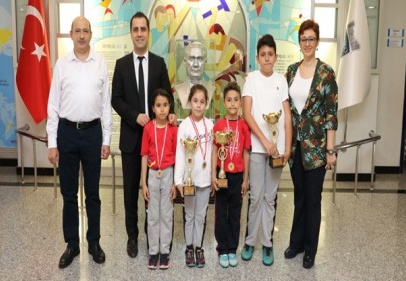 Satrançta, birincilik, ikincilik ve altıncılık aldılar