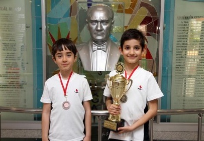 Satrançta üstün başarı