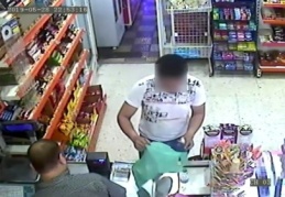 Sauna hırsızları önce kameralara, sonra polise yakalandı 