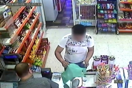 Sauna hırsızları önce kameralara, sonra polise yakalandı 
