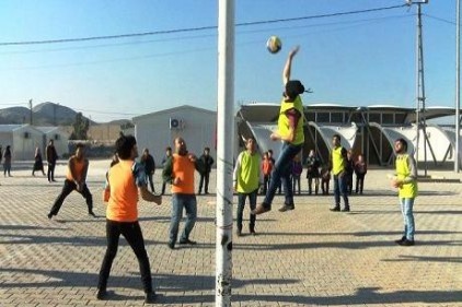 Savaş çocukları sporda buluşuyor