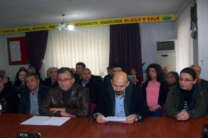 Savcı, Ayşe öğretmene destek eylemine soruşturma açtı