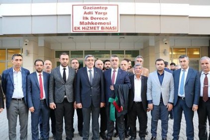 &#8220;Savunmaların hepsi birer komedi&#8217;&#8217; 