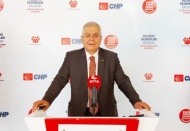 Sayın rektör, Covid-19 virüsü aşılarının da "Batı'da" üretildiğinin farkında değil