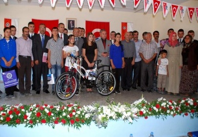 SBS ilklerine polisten hediye 