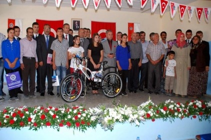 SBS ilklerine polisten hediye 