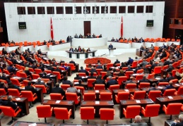 Seçim Güvenliği Platformu, parlamentodaki sandalye dağılımını değerlendirdi: TBMM gençlere kapalı, kadınlara tanıdığı siyaset hakkı sınırlı