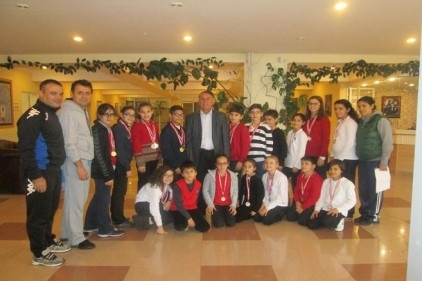 Seçkin Koleji öğrencileri 22 birincilik aldı