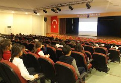 Seçkin, sinema günleri düzenliyor