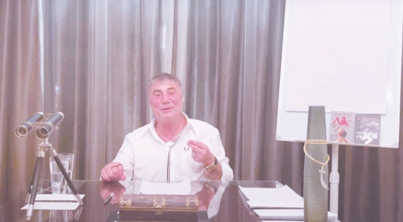 Sedat Peker'in videolarında gösterdiği kitaplara talep arttı