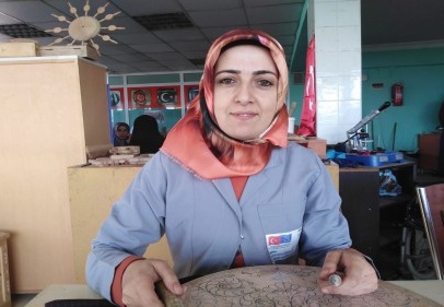 Sedef işleme sanatı ‘erkek mesleği’ olmaktan çıktı