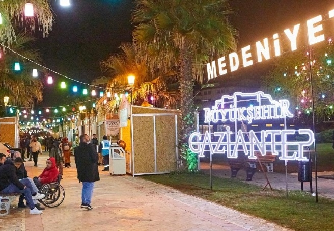 Şehir merkezi, Nurdağı ve İslahiye’de Ramazan Sokakları kuruldu