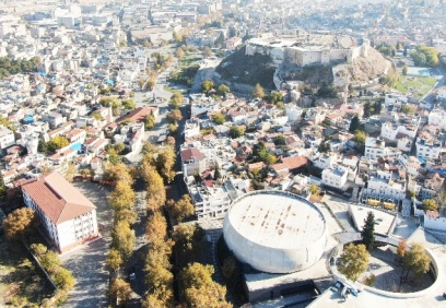 Şehir, yılın önemli bir kısmında sessizliğe büründü