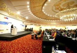 Şehirde yüz bin çocuk yaşıyor ve eğitim hayatında olması lazım