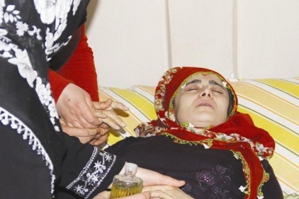 Şehit annesi acı haberi alınca bayıldı