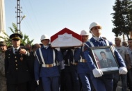 Şehit Astsubay gözyaşlarıyla son yolculuğuna uğurlandı