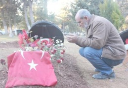 Şehit babası yardım bekliyor