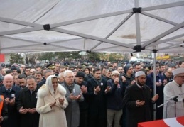 Şehit cenazesinde ilginç görüntü