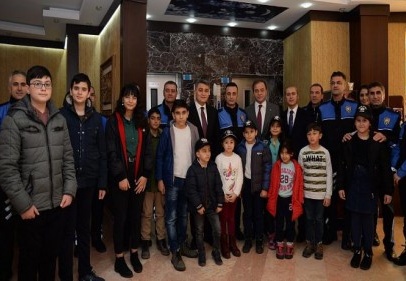 Şehit çocukları, karne tatilinin tadını çıkardı