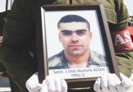 Şehit haberi Gaziantep’teki baba ocağına ateş düşürdü 
