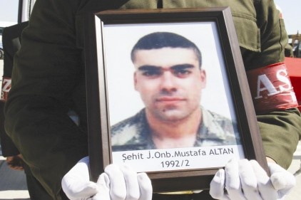 Şehit haberi Gaziantep&#8217;teki baba ocağına ateş düşürdü 