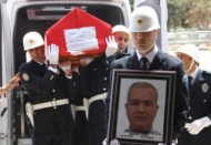 Şehit polis memurları son yolculuklarına uğurlandı