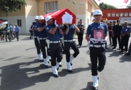 Şehit polis memuru için tören düzenlendi 
