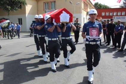 Şehit polis memuru için tören düzenlendi 