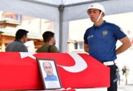 Şehit polis memuru son yolculuğuna uğurlandı